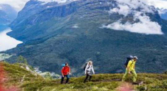 Hiking on Norway Classic Plus
