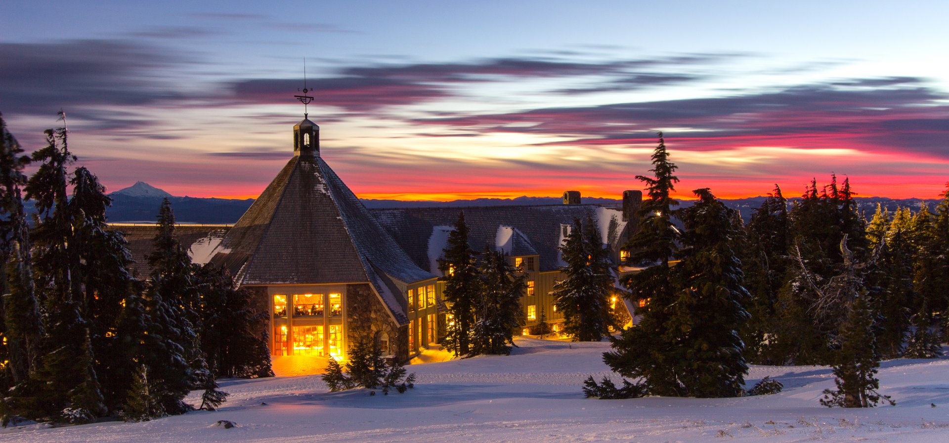 OR_timberline_lodge